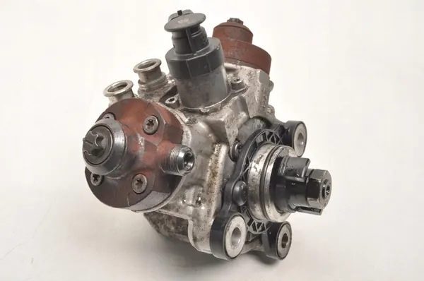 VOLVO S80 II V70 2.0 D3 Kraftstoffpumpe 31372081 image 3