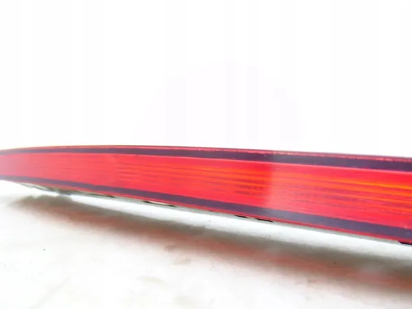 Audi A3 8P 3D Cabrio Tredje Bromsljus OEM 8P7945097 image 3