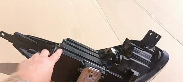 Faros Izquierdo Kia Sportage IV 15- Xenon image 7