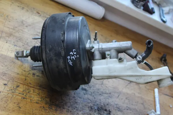 Toyota OEM Rempomp met ESP voor Corolla Verso II image 10