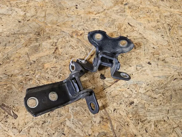 Toyota PRIUS III 09-15 Höger Bakdörrgångjärn 8V1 image 2