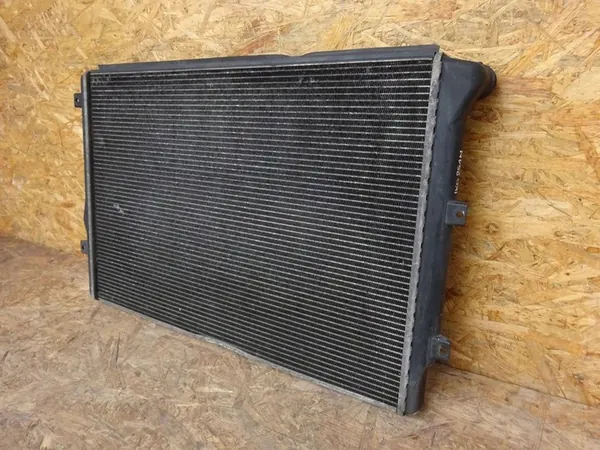 Vattenkylare AUDI A3 8P GOLF V LEON II 2.0 TDI 1K0121251N image 3