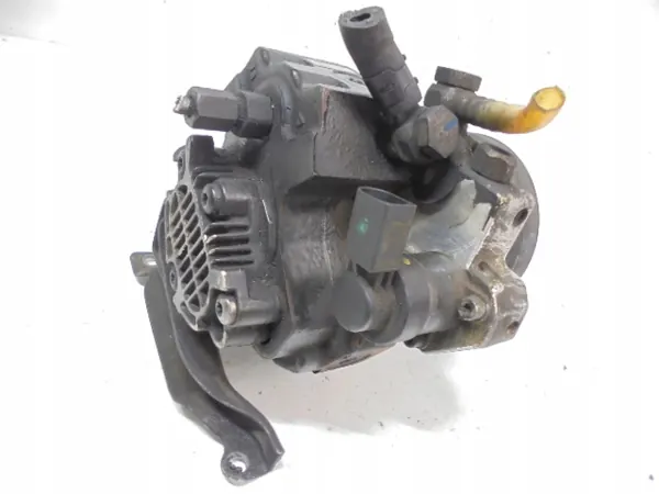 Audi A6 C6 3.0 TDI Kraftstoffpumpe OE 059130755E image 4