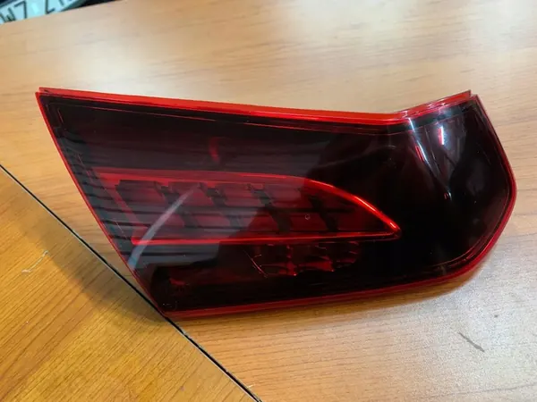 MERCEDES W213 LINKER ACHTERLICHT A2139068305 image 3