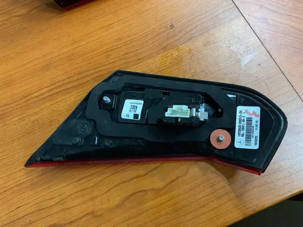 MERCEDES W213 LINKER ACHTERLICHT A2139068305 image 9