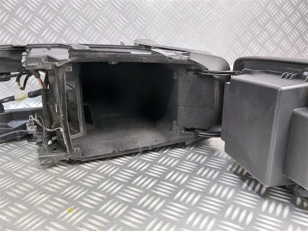 Reposabrazos consola central Ford Mondeo MK5 ES73-F043B04-A image 10