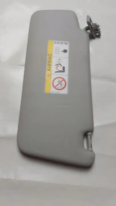 OEM A2058107404 Visor direito Mercedes C W205 image 3