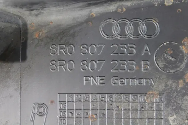 Placa de cubierta de parachoques Audi Q5 8R image 4