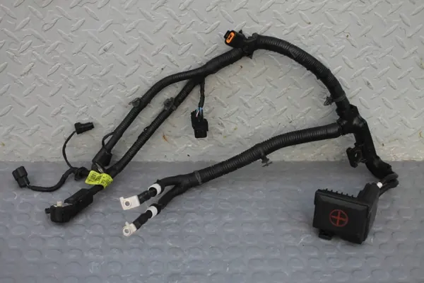 OEM 91850-J9020 Batteriklem - Begagnad image 2