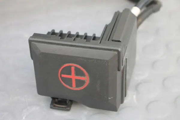 OEM 91850-J9020 Batteriklem - Begagnad image 3