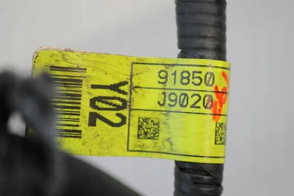 OEM 91850-J9020 Batteriklem - Begagnad image 6