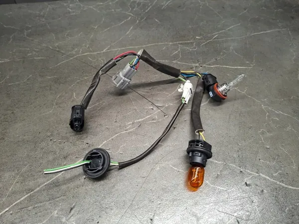 instalcja lampy Linker Frontscheinwerfer für Nissan Micra K14 image 2