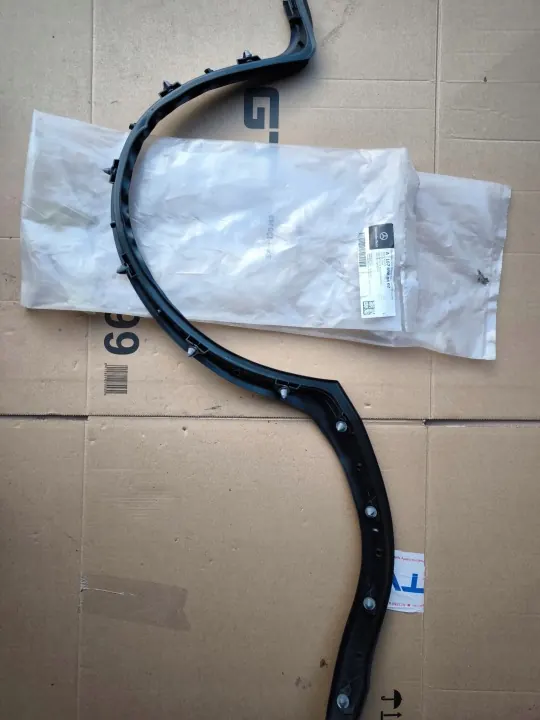 Oven Tiiviste OEM A1676980802 Oikea Taka Mercedes GLE image 3