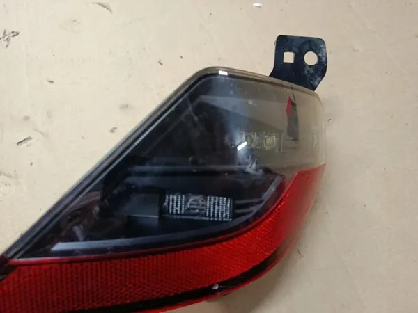 OEM 265850172R Taka Vasen Sumuvalo Renault Austral 2022- image 7