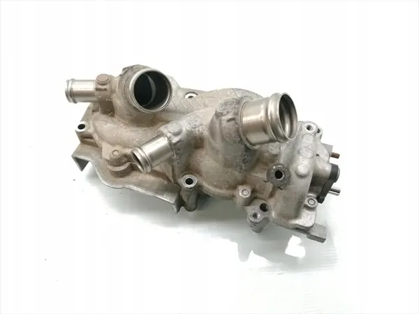 Vattenpump Skoda Octavia 1.5 TSI 2018 05E121111G image 10