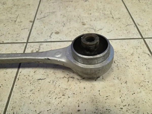 Voorste Onderste Ophangingsarm OEM PR3Z3083A Ford Mustang image 6