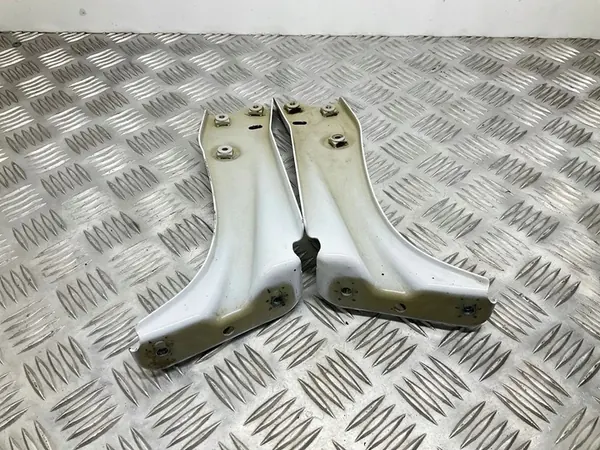 Skoda OE 5E0821142 Fäste, Stänkskärm image 6