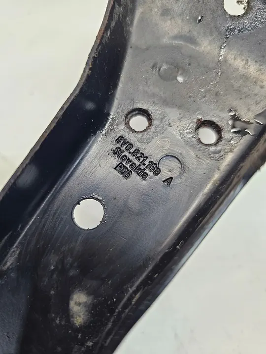 Höger skärm fäste Audi A3 8V 8V0821136A image 6