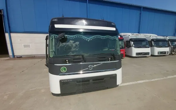 Cabine Volvo FH4 Globetrotter OEM 85135364 - Occasion image 2