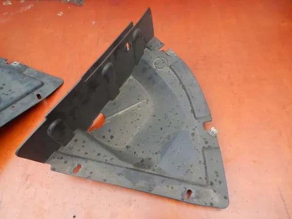 Lower Left + Right Wheel Arch IVECO DAILY image 10