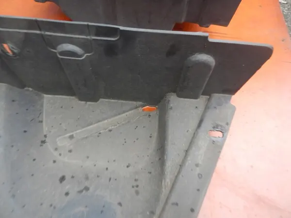 Lower Left + Right Wheel Arch IVECO DAILY image 3