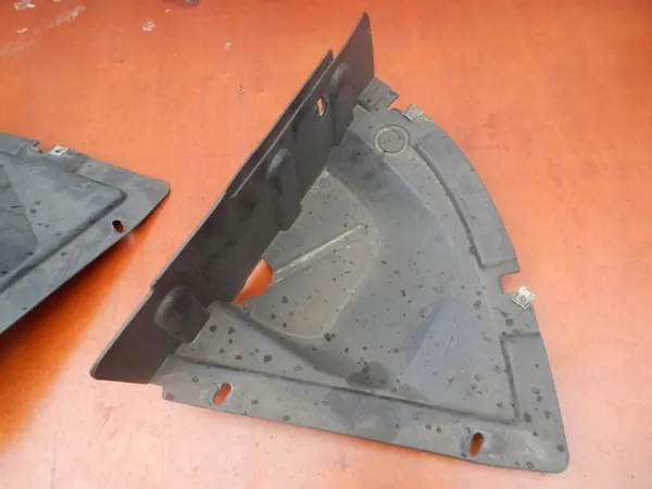 Lower Left + Right Wheel Arch IVECO DAILY image 8