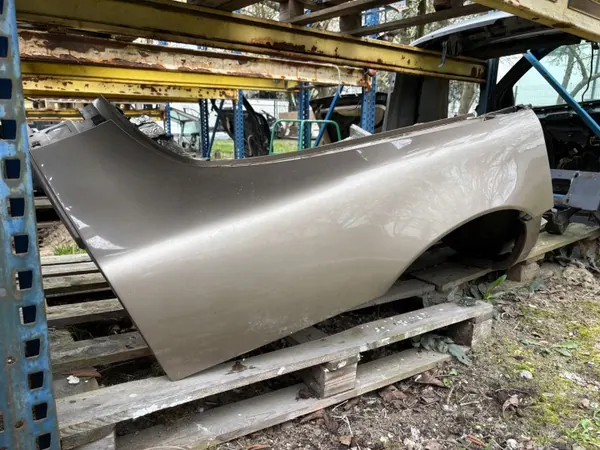 Chevrolet Corvette C4 rechter achter spatbord 1984-1996 image 3