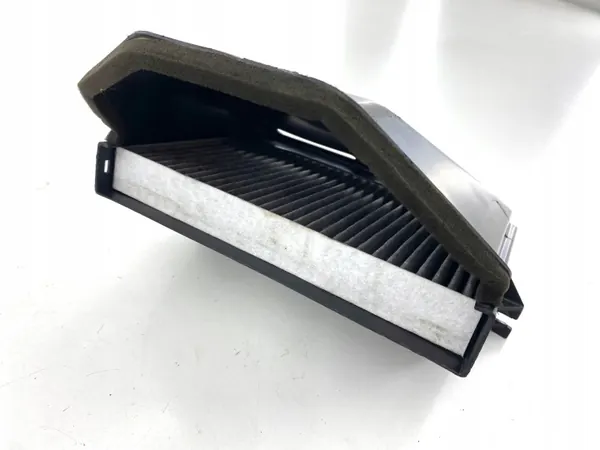 Tesla S Kupéfilter Hölje OEM 1013535-00-b image 3