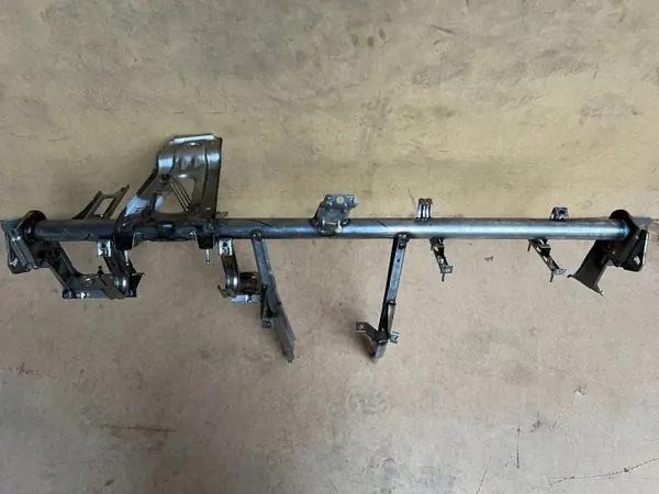 Tesla Model S dashboardframe OEM 101024800A image 2