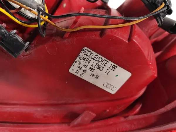 Luz Trasera Izquierda Audi A5 8T 8T0945095 image 7