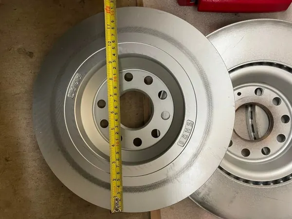 Disques & Étriers Frein GOLF 8 GTI OEM lukcars343 image 8
