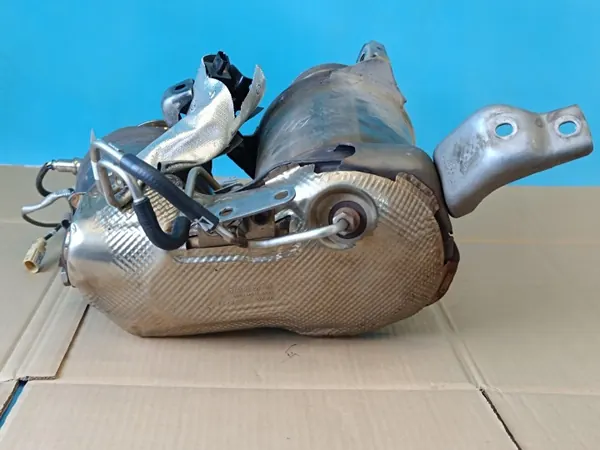 OEM 05L131705P 05L131602E Skoda Catalisador DPF image 6