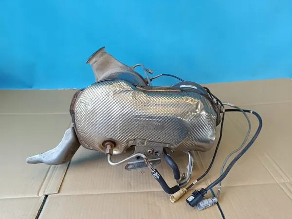 OEM 05L131705P 05L131602E Skoda Catalisador DPF image 8