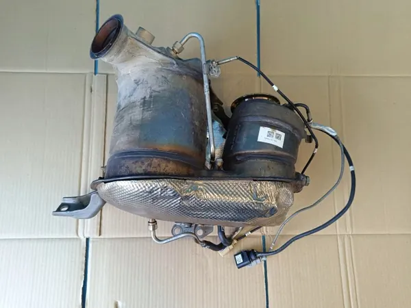 OEM 05L131705P 05L131602E Skoda Catalisador DPF image 9
