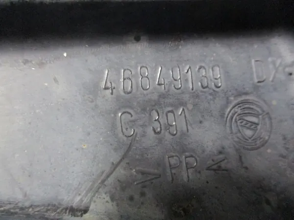 Fiat Panda II Right Front Wheel Arch image 4