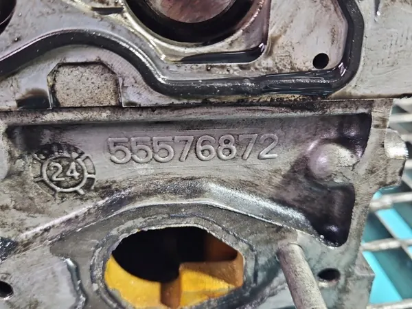 Opel Sylinterikansi OEM 55576872 Astra IV J 1.7 CDTI image 8