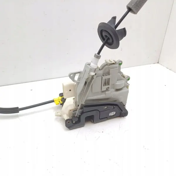 Fram dörrlås Audi A6 S6 C7 2014 8J1837016C image 5