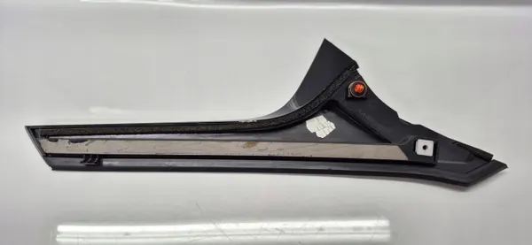 Guarniçao esquerda porta-malas Audi Q4 OEM 89A854871 image 3