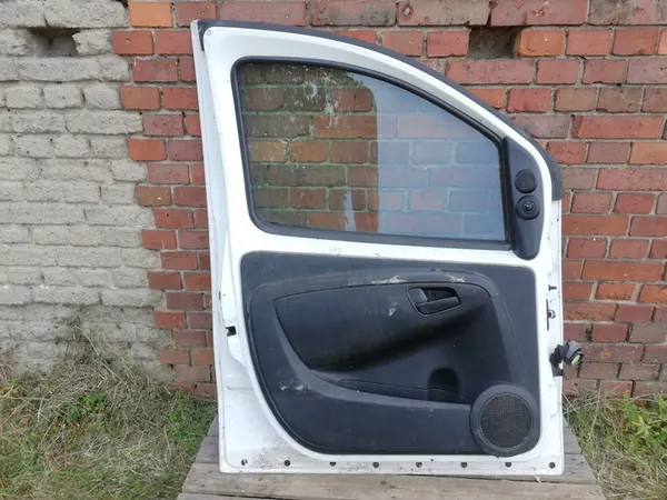 Citroen Nemo 2010 Porta dianteira esquerda image 4