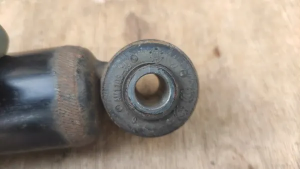 Amortisseur Arrière Droit OEM 519570960 pour Fiat 500 image 6