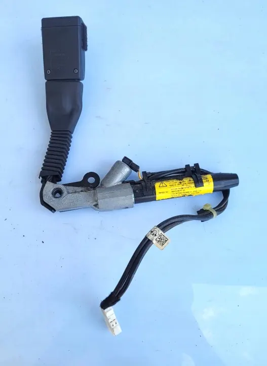 BMW etuistuimen turvavyön solki OEM 7256646 - Käytetty image 4