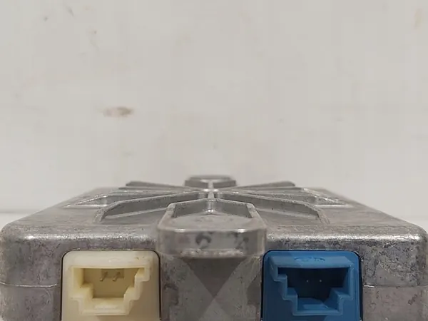 Distribuidor de voltaje usado OEM A2229007409 Mercedes image 4