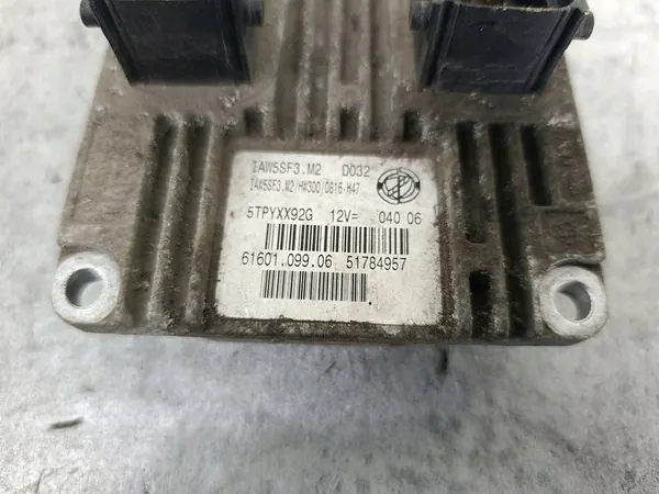 ECU FIAT GRANDE PUNTO 1.4 8V OEM 51784957 61601.099.06 image 4