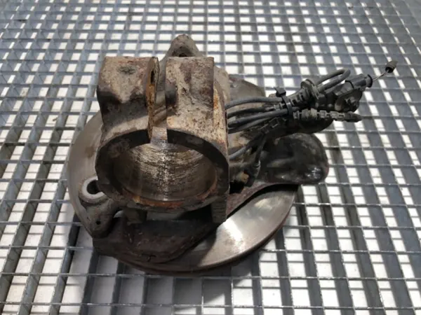 Pivot de direction avant gauche OEM LORK-32-120602 image 3