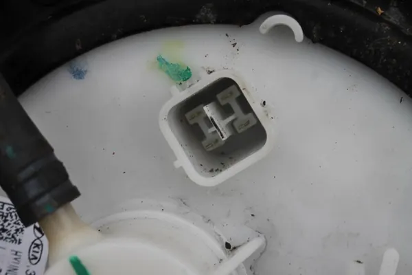 Tanque de Combustível 31100-H8420 Kia Stonic 1.0 T-GDI image 6