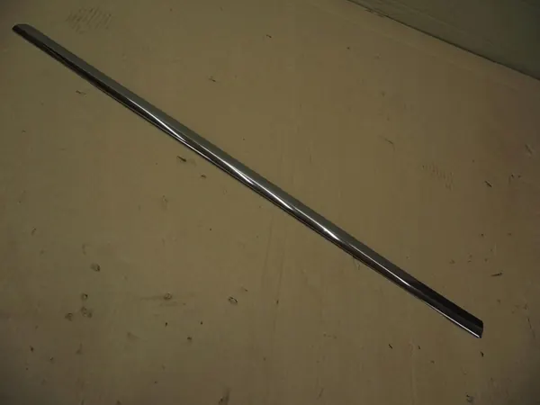 Rechter voor deur chromelist OEM 7E0853054A VW T5 image 5