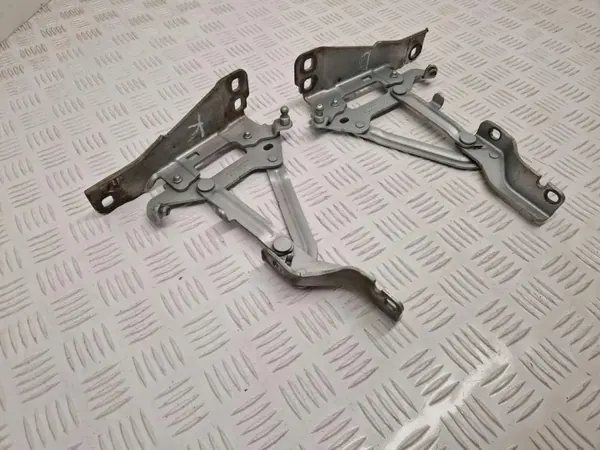 Mercedes GLK X204 Konepellin saranat OEM A2048800428 image 3
