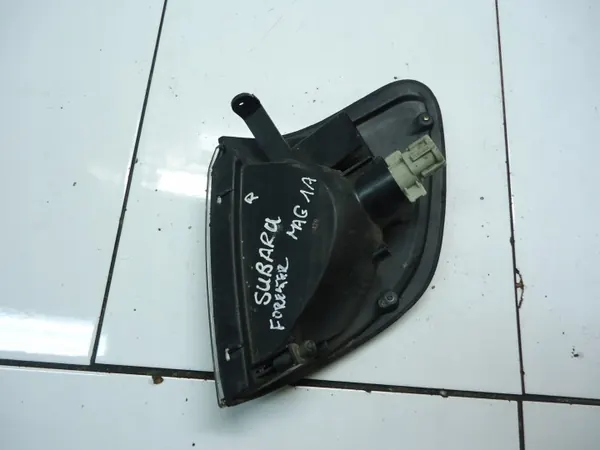Clignotant Avant Droit Subaru Forester I OEM image 3