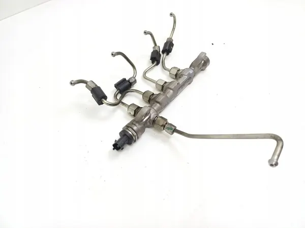 Ligne de carburant Jeep Cherokee 2015 image 2