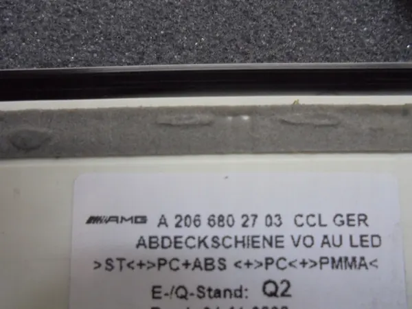 Mercedes C-klass W206 AMG Tröskellist OEM A2066802703 image 5